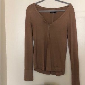 Abercrombie & Fitch soft & cozy top. Size: Medium